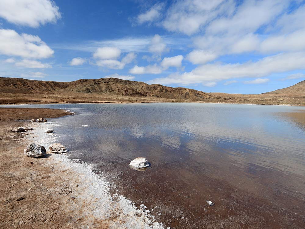 Pedra de Lume Salt Crater Beach